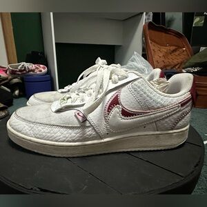 Nike woman’s size 8.5